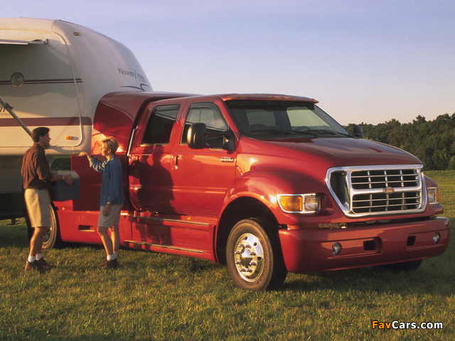 Ford F-650 Super Crewzer 2001–04 wallpapers (640 x 480)