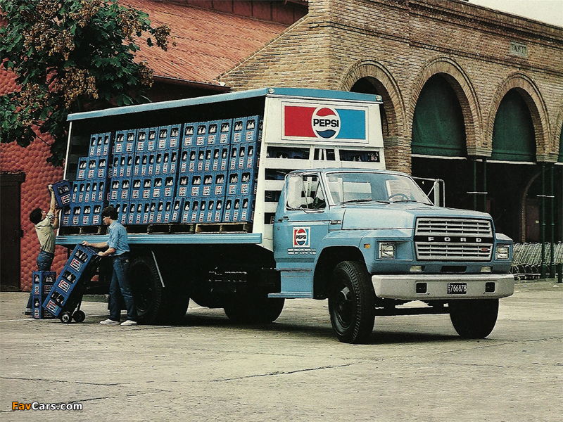 Ford F-700 1980–83 images (800 x 600)