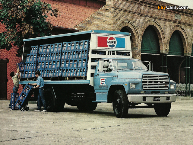 Ford F-700 1980–83 images (640 x 480)