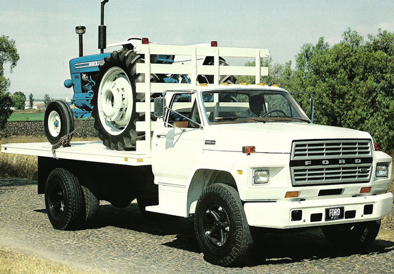 Pictures of Ford F-700 1980–83