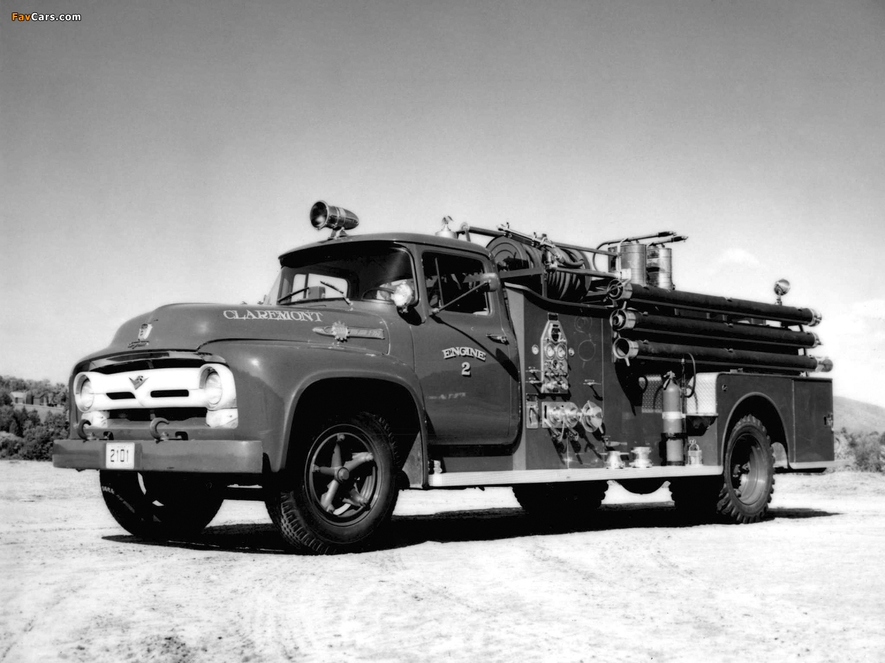 Ford F-750 Firetruck 1956 images (1280 x 960)