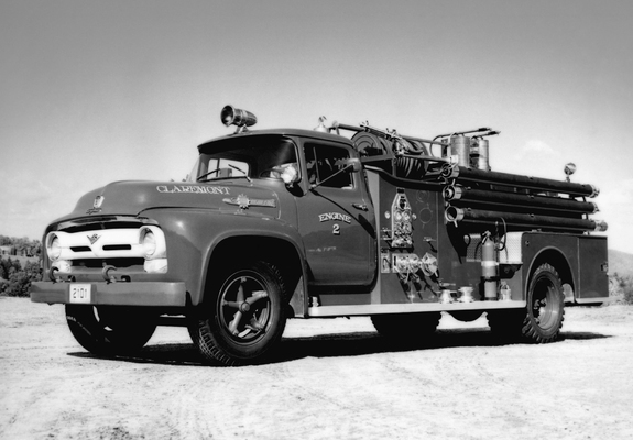 Ford F-750 Firetruck by Seagrave 1956 photos