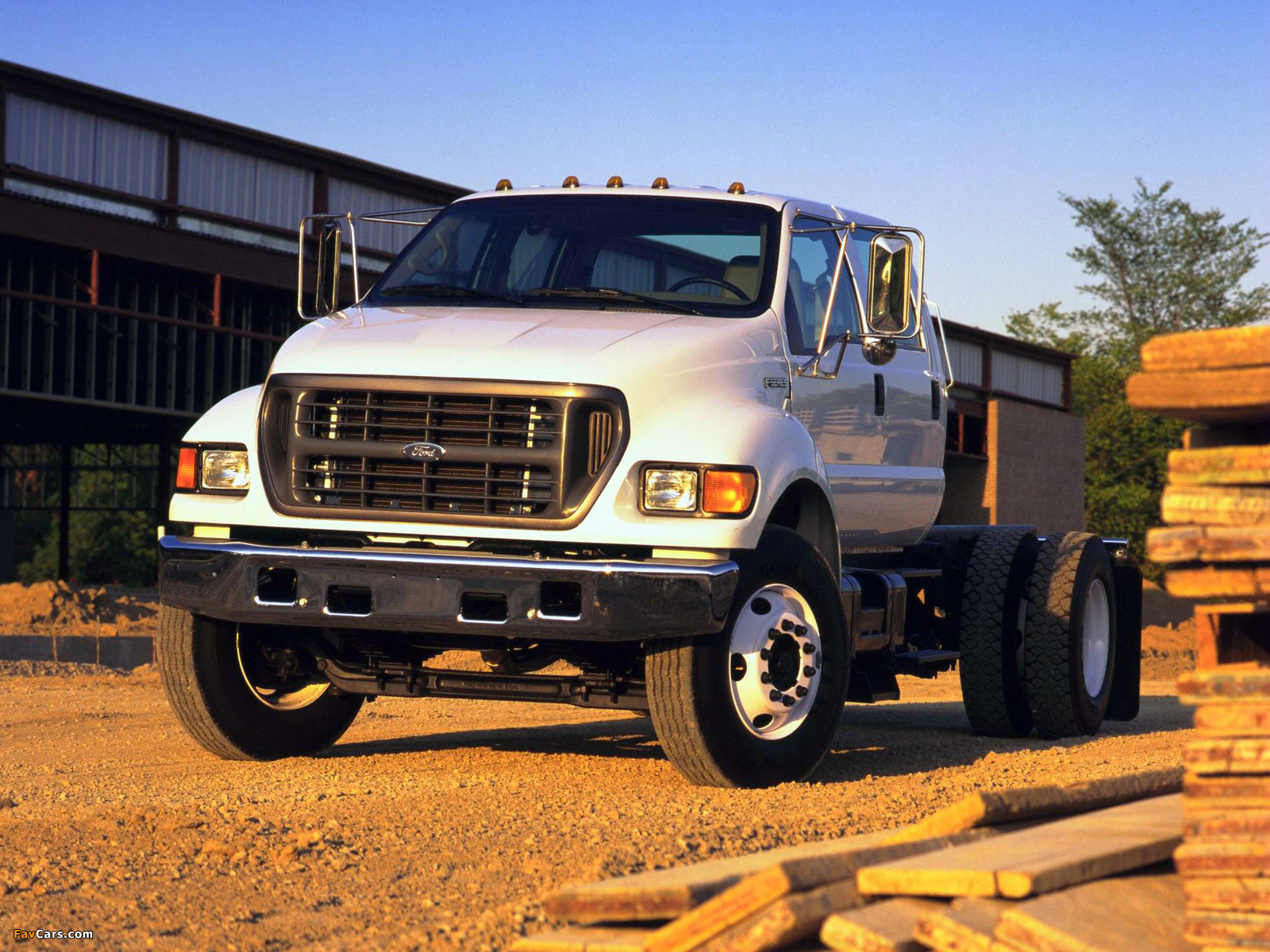 Images of Ford F-750 Super Duty 1999–2004 (1600 x 1200)