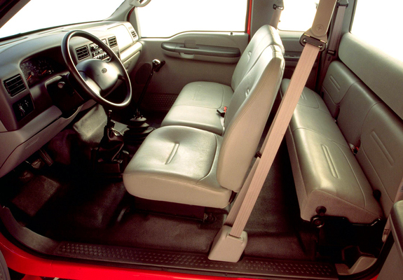 Photos of Ford F-750 Super Duty 1999–2004