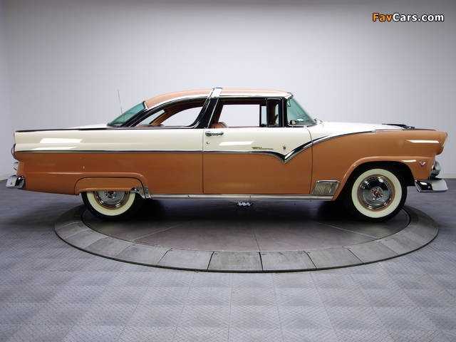 Ford Fairlane Crown Victoria Coupe (64A) 1955 pictures (640 x 480)