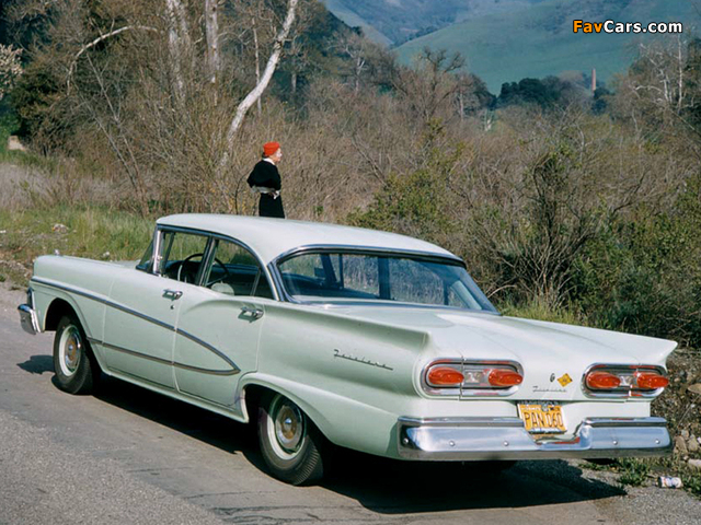 Ford Fairlane Town Sedan 1958 wallpapers (640 x 480)