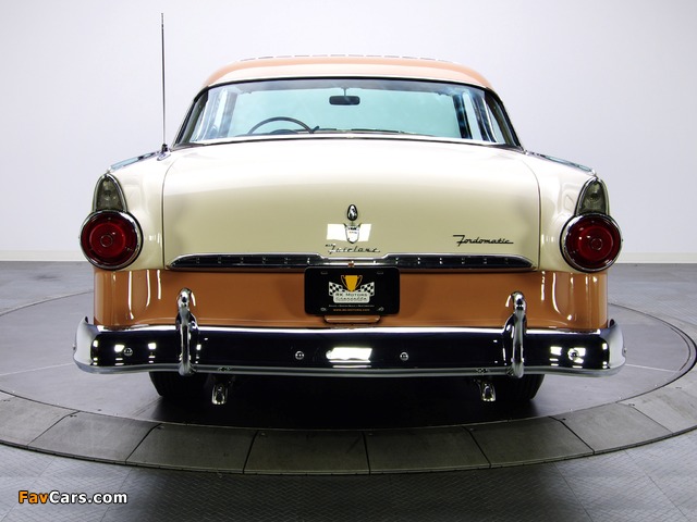 Images of Ford Fairlane Crown Victoria Coupe (64A) 1955 (640 x 480)