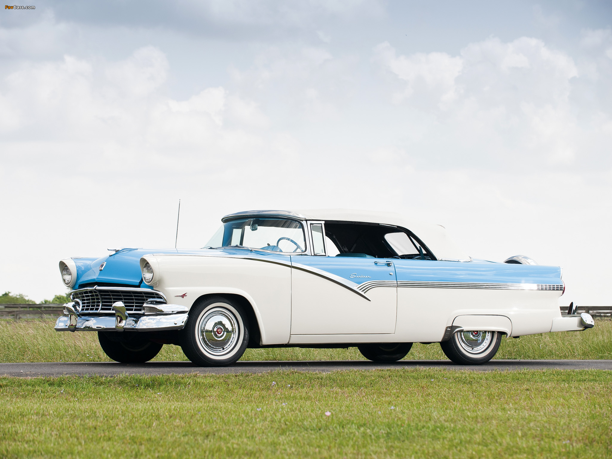 Images of Ford Fairlane Sunliner Convertible 1956 (2048 x 1536)
