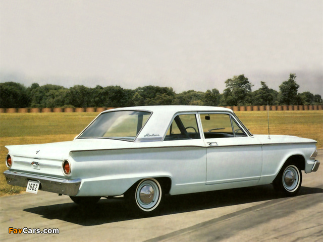 Images of Ford Fairlane Club Sedan 1962 (640 x 480)