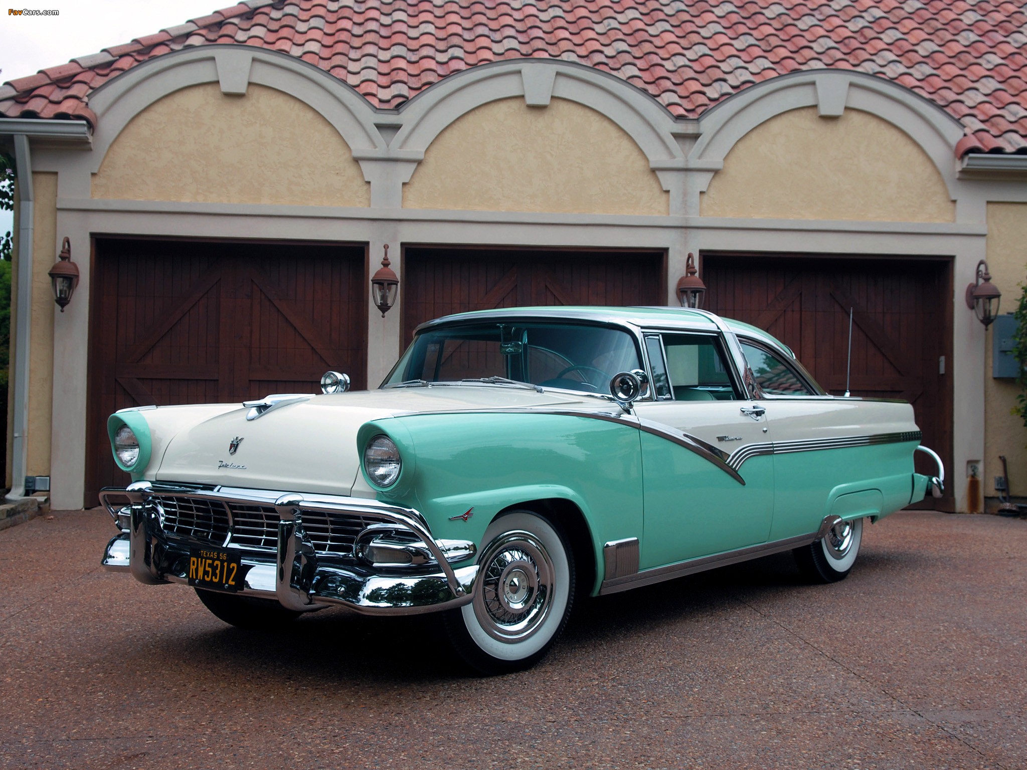 Photos of Ford Fairlane Crown Victoria Coupe (64A) 1956 (2048 x 1536)