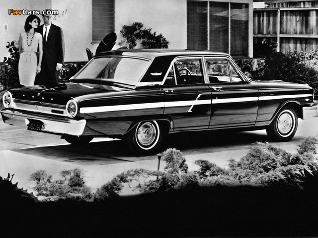 Photos of Ford Fairlane 500 4-door Sedan 1964 (640 x 480)