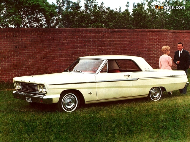 Photos of Ford Fairlane 500 2-door Hardtop 1965 (640 x 480)