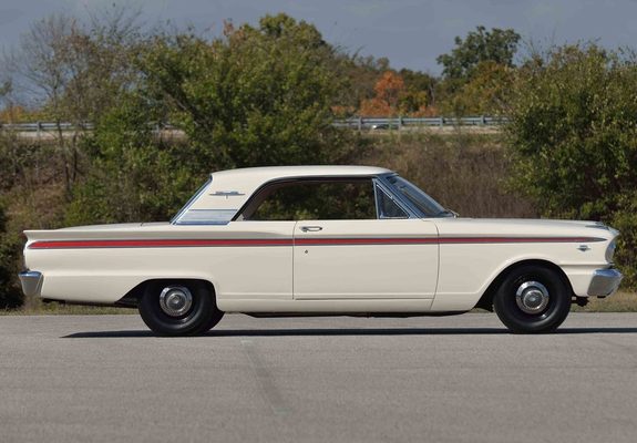 Pictures of Ford Fairlane 500 Sports Coupe 1963