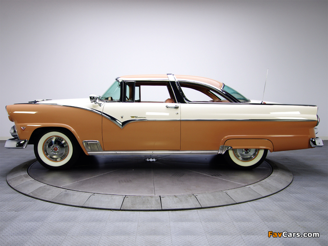 Ford Fairlane Crown Victoria Coupe (64A) 1955 wallpapers (640 x 480)