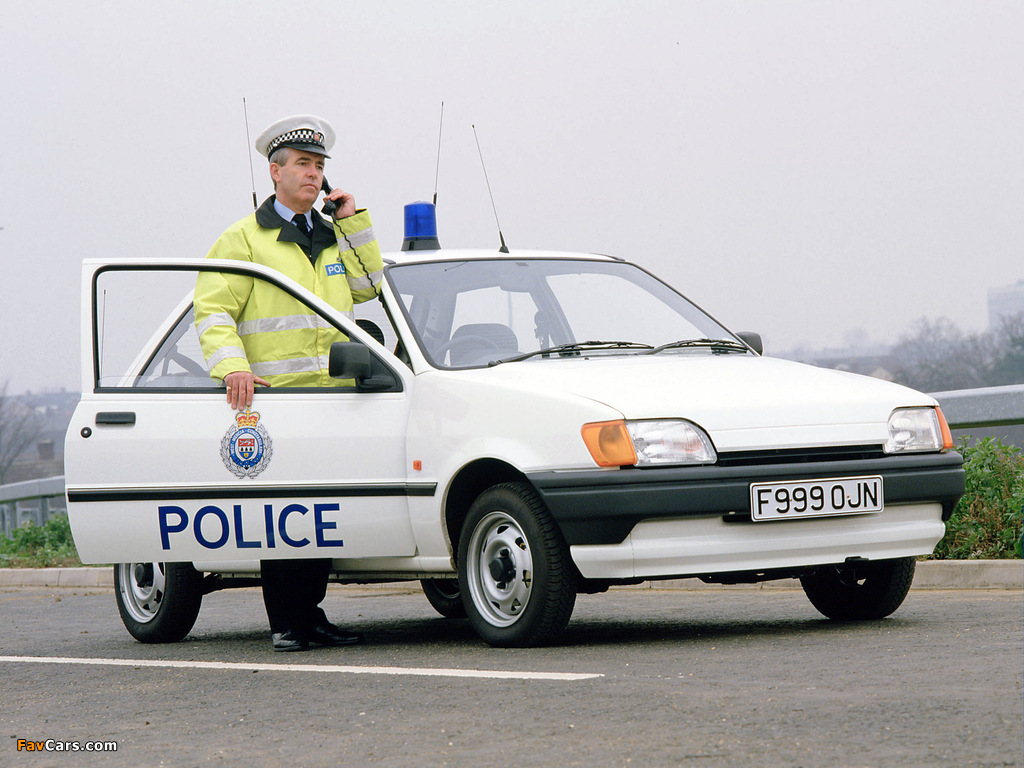Ford Fiesta 3-door Police 1989–95 pictures (1024 x 768)