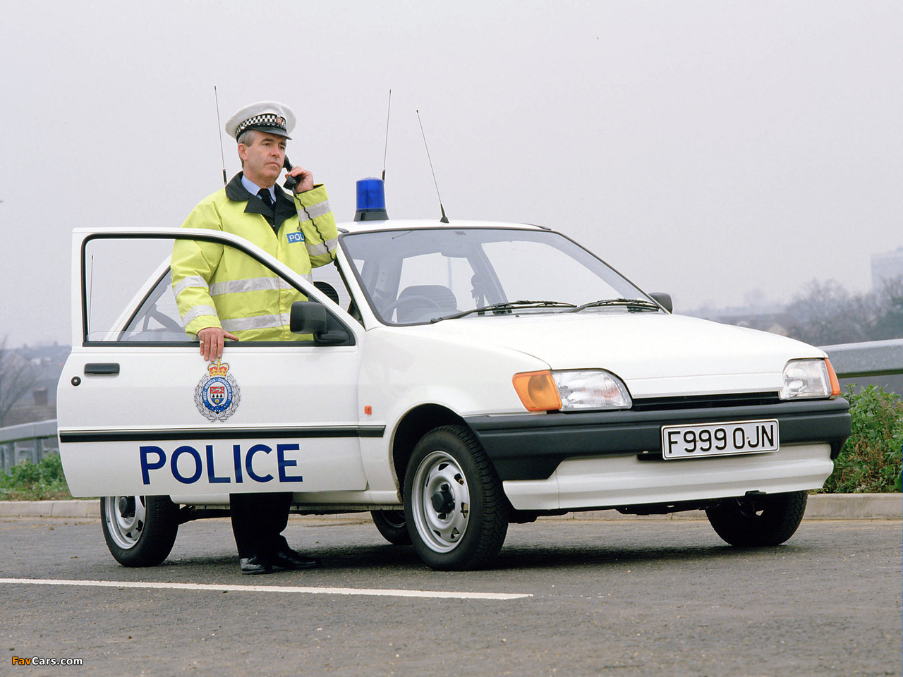 Ford Fiesta 3-door Police 1989–95 pictures (1280 x 960)