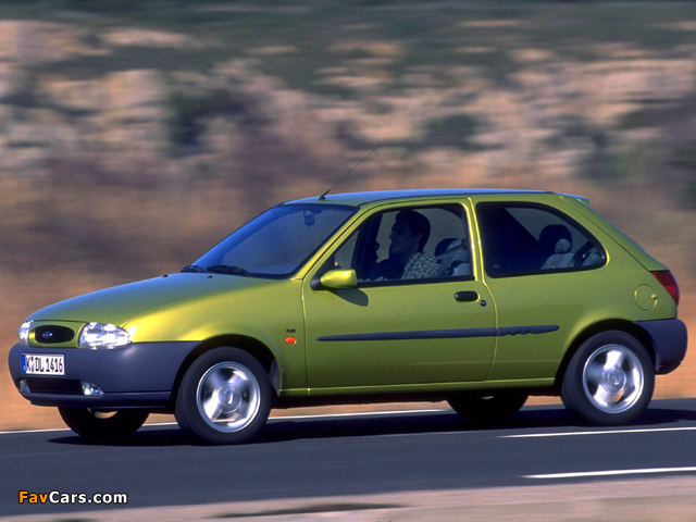 Ford Fiesta 3-door 1995–99 images (640 x 480)