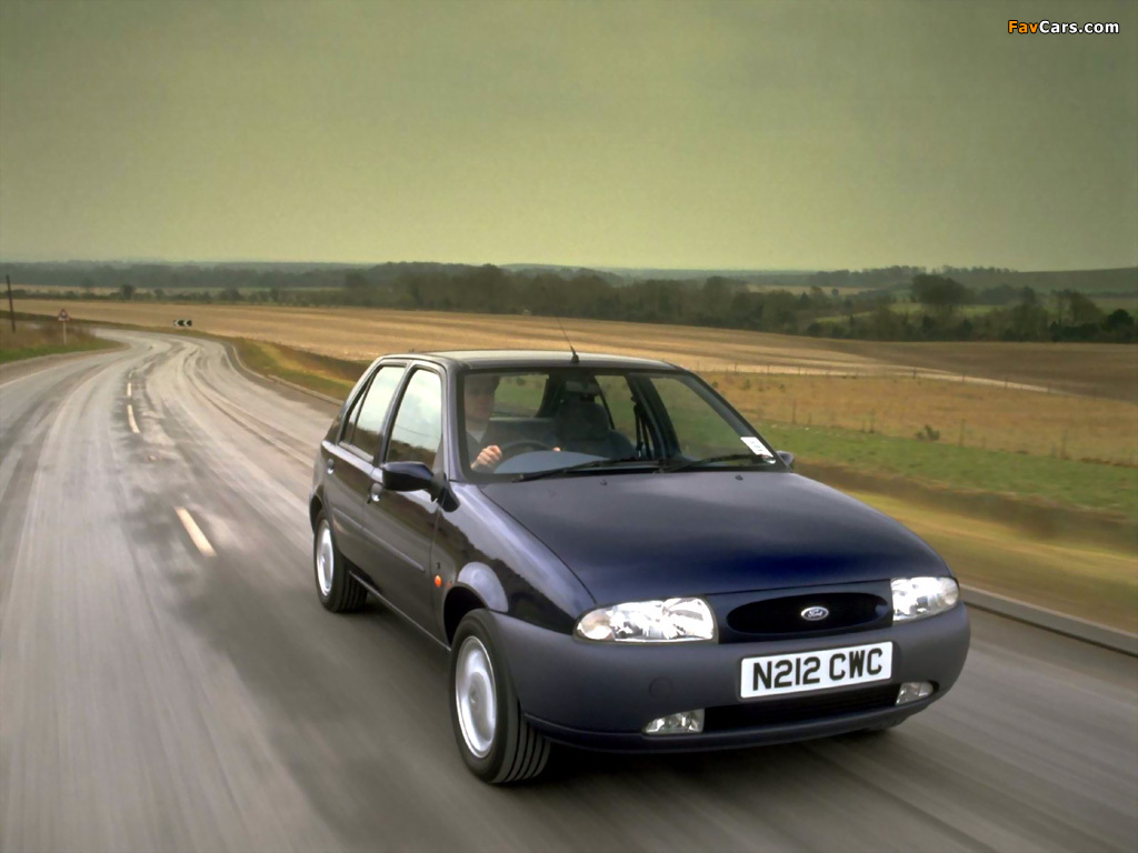 Ford Fiesta 5-door UK-spec 1995–99 photos (1024 x 768)
