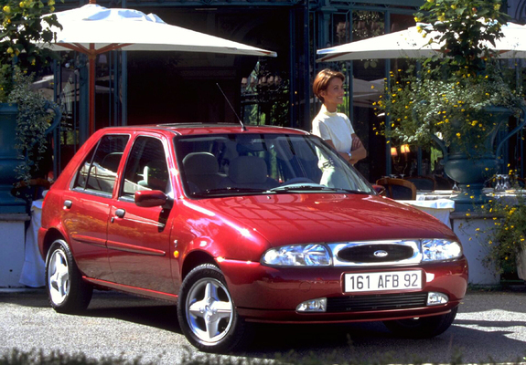 Ford Fiesta 5-door 1995–99 photos