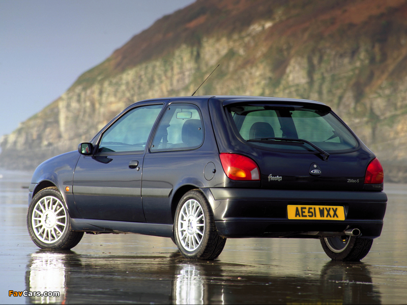 Ford Fiesta Zetec-S 1999–2002 images (800 x 600)