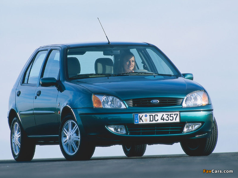 Ford Fiesta 5-door 1999–2002 wallpapers (800 x 600)