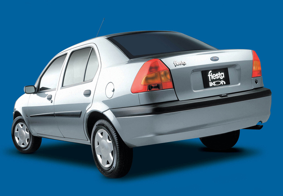 Ford Fiesta Ikon 2000–07 images
