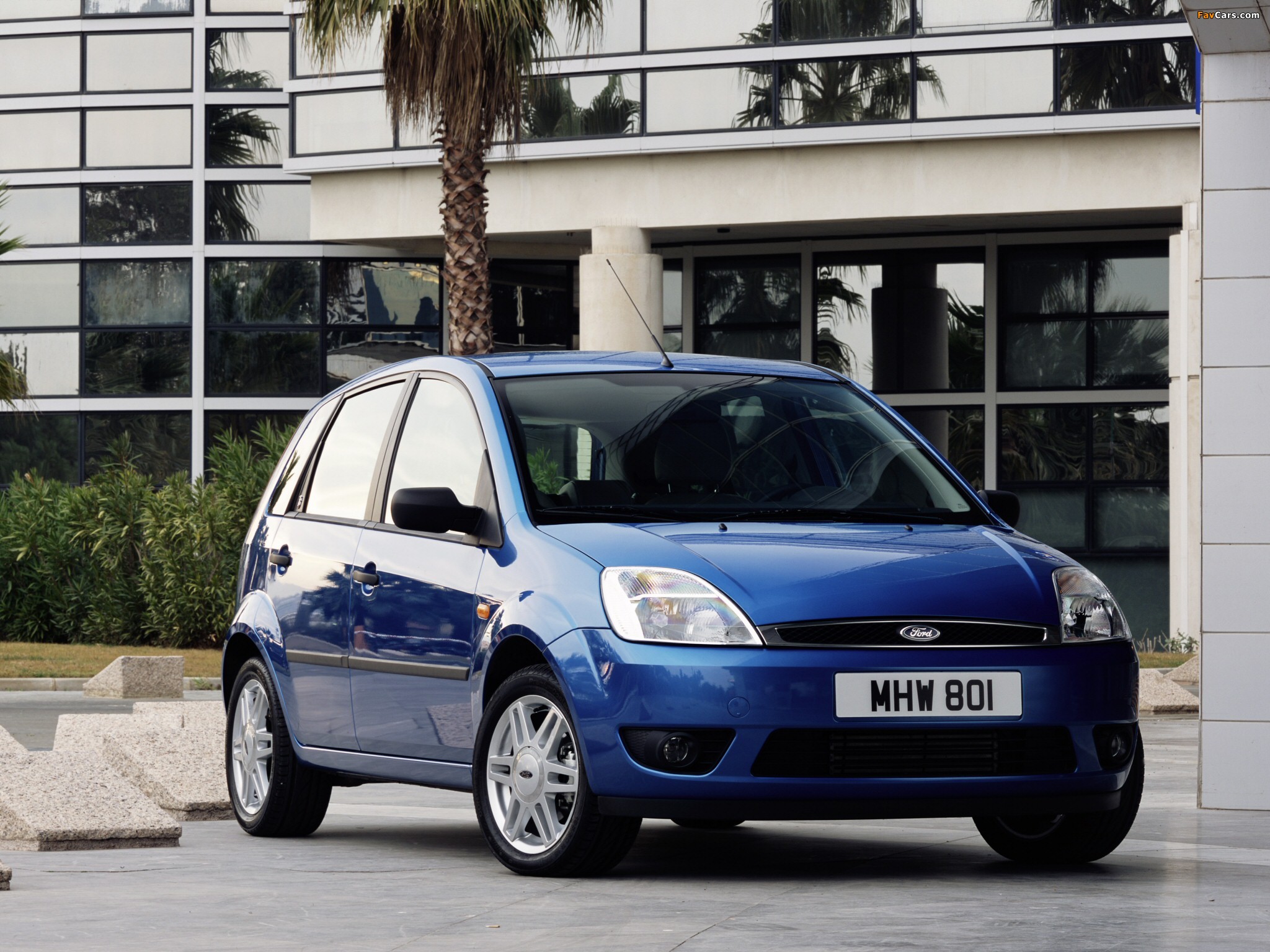 Ford Fiesta 5-door 2002–05 images (2048 x 1536)