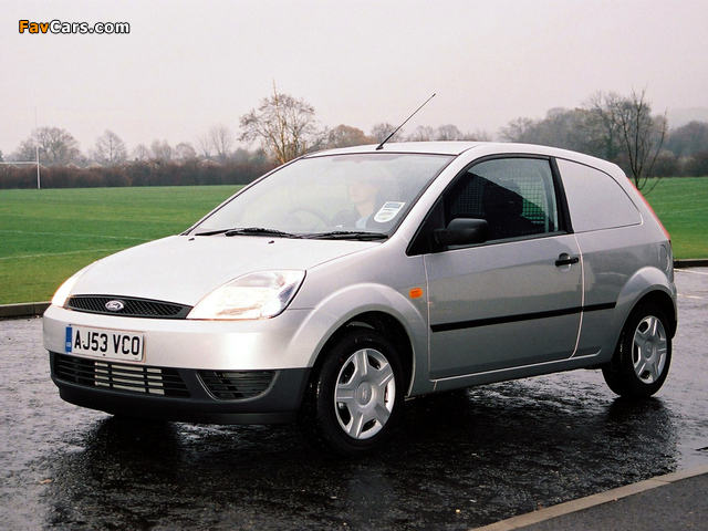 Ford Fiesta Van UK-spec 2002–05 images (640 x 480)