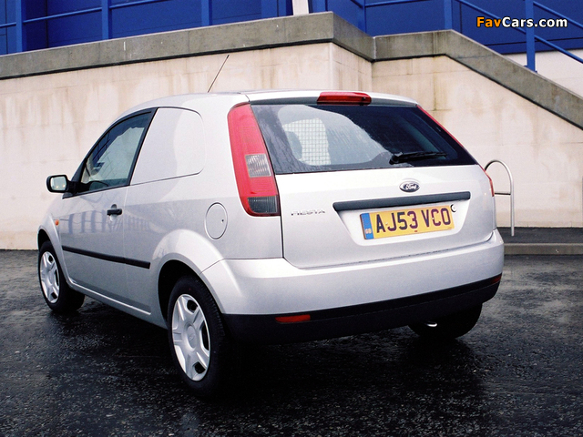Ford Fiesta Van UK-spec 2002–05 photos (640 x 480)