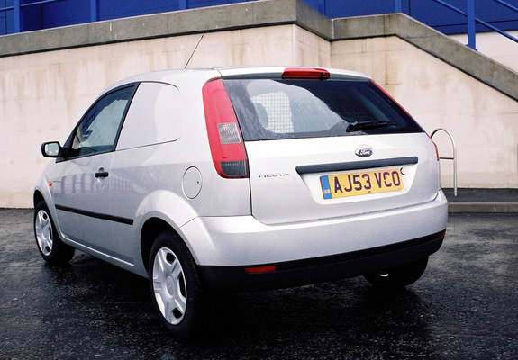 Ford Fiesta Van UK-spec 2002–05 photos