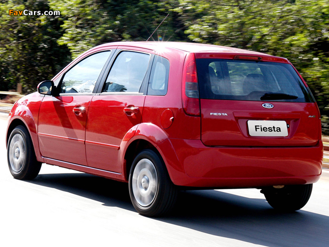 Ford Fiesta BR-spec 2002–07 photos (640 x 480)