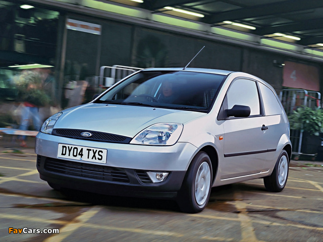 Ford Fiesta Van UK-spec 2002–05 photos (640 x 480)