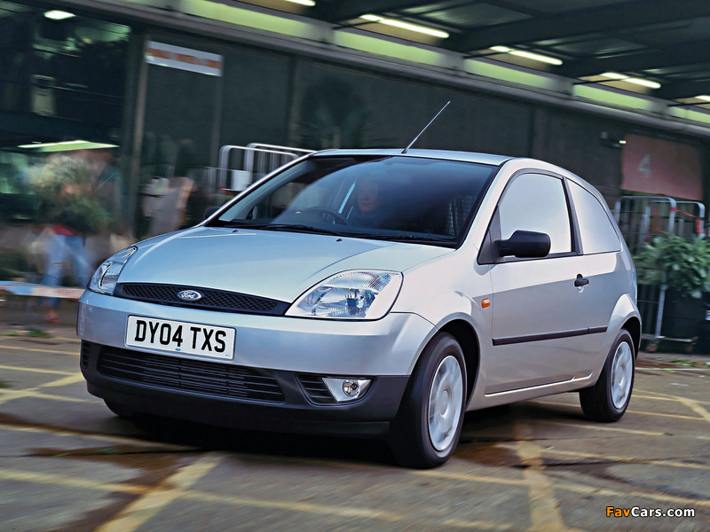 Ford Fiesta Van UK-spec 2002–05 photos (800 x 600)