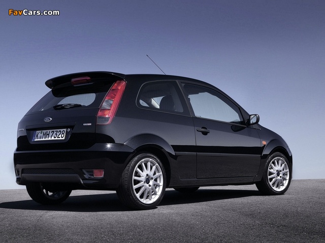 Ford Fiesta Sport 2002–05 pictures (640 x 480)