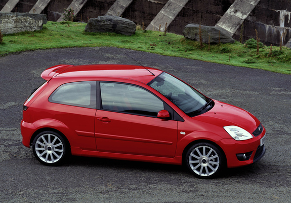 Ford Fiesta ST 2004–05 pictures