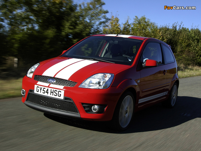 Ford Fiesta ST 2004–05 wallpapers (640 x 480)