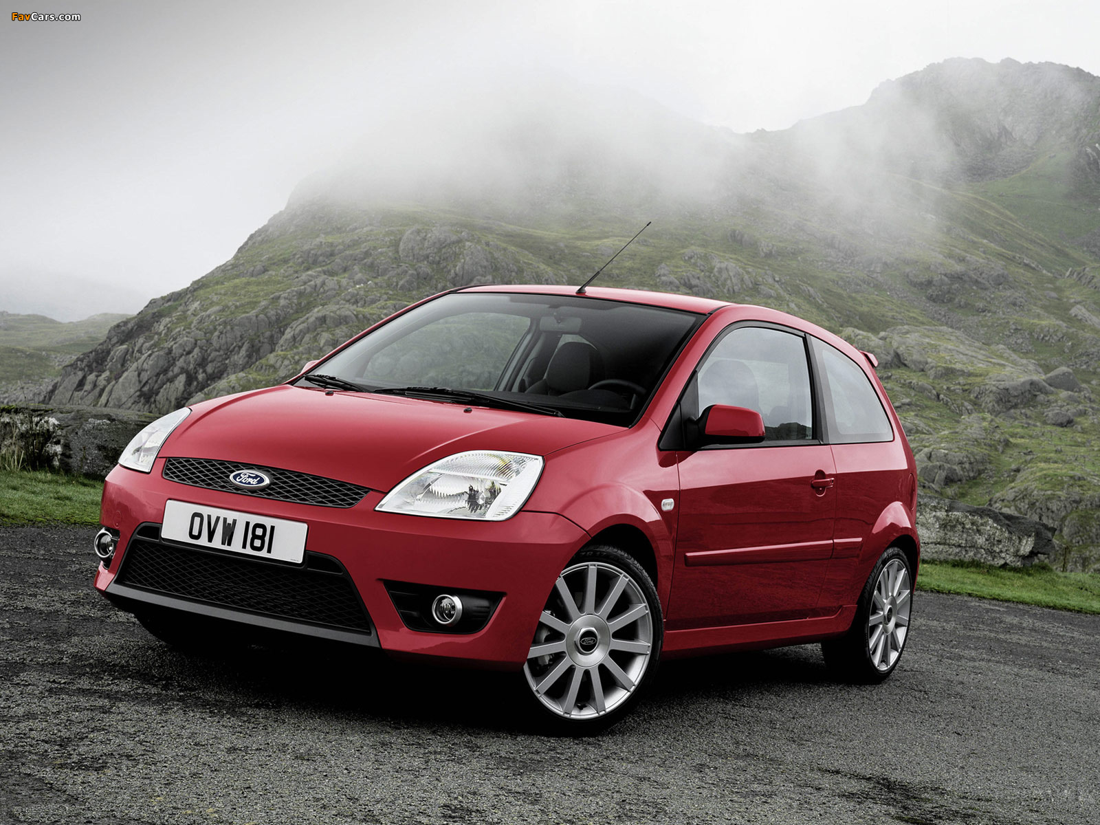 Ford Fiesta ST 2004–05 wallpapers (1600 x 1200)
