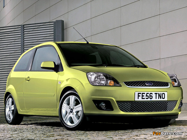 Ford Fiesta 3-door 2005–08 photos (640 x 480)