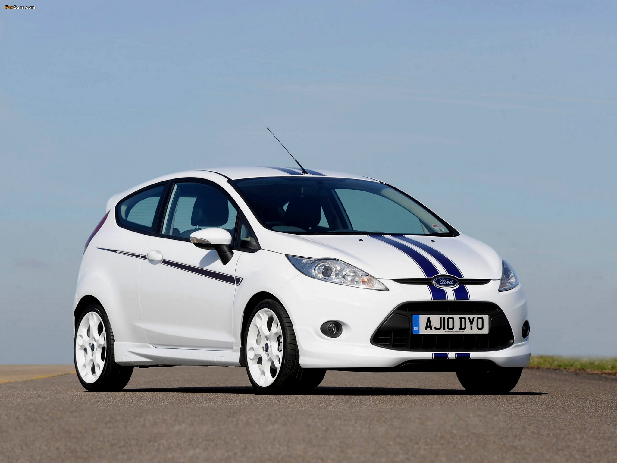 Ford Fiesta S1600 2010 images (2048 x 1536)