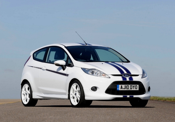 Ford Fiesta S1600 2010 images