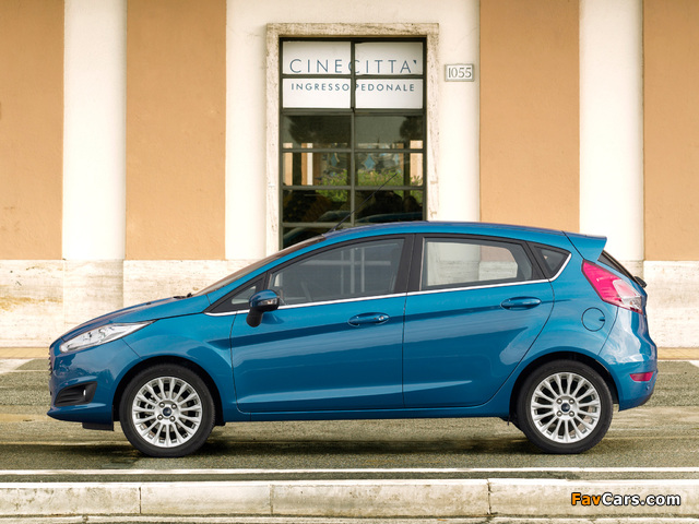 Ford Fiesta 5-door 2012 pictures (640 x 480)