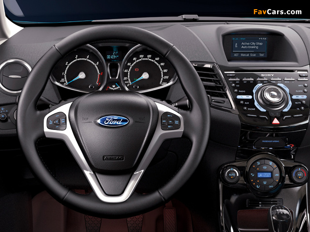 Ford Fiesta 5-door 2012 pictures (640 x 480)