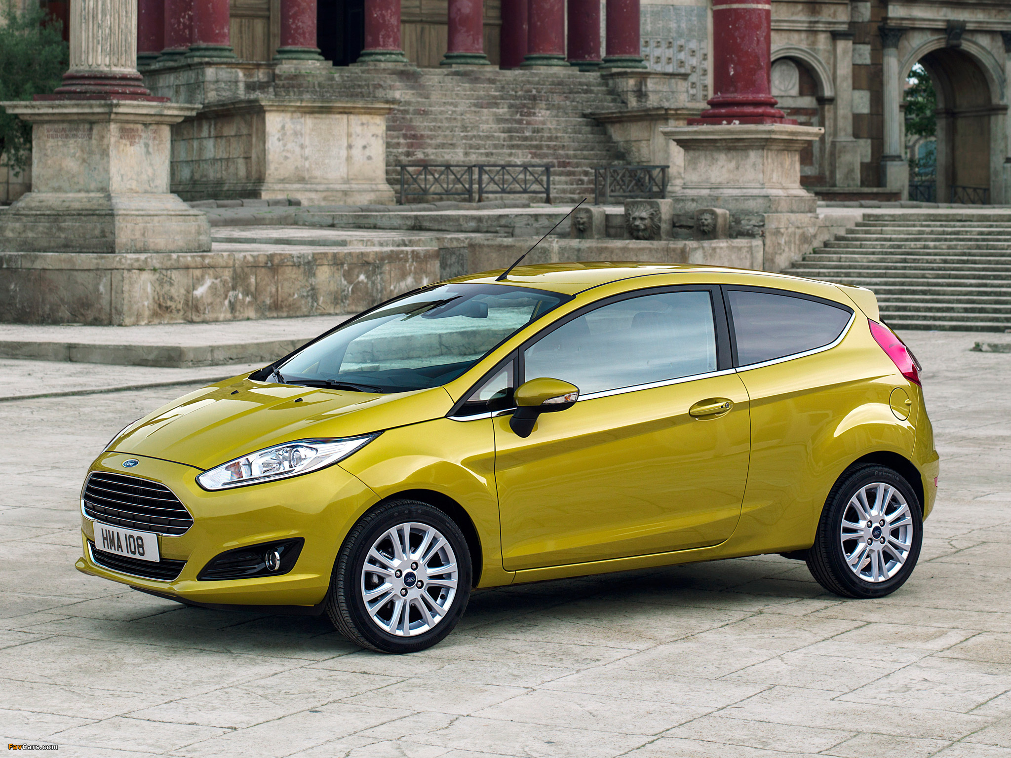 Ford Fiesta 3-door 2012 wallpapers (2048 x 1536)