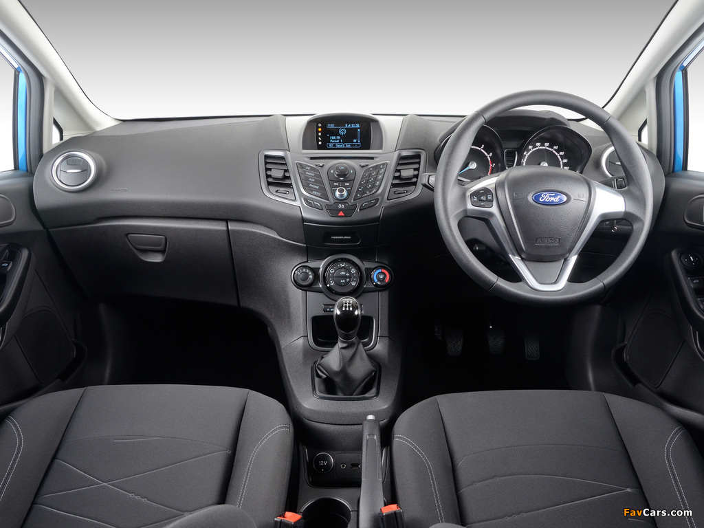 Ford Fiesta 5-door ZA-spec 2013 images (1024 x 768)