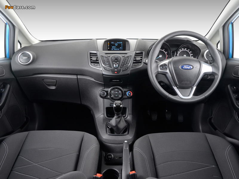 Ford Fiesta 5-door ZA-spec 2013 images (800 x 600)