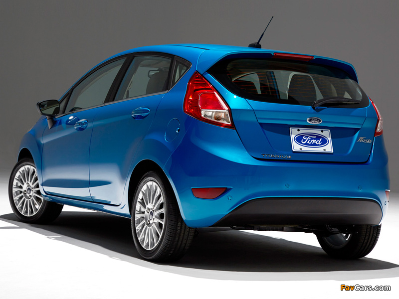 Ford Fiesta Hatchback US-spec 2013 wallpapers (800 x 600)