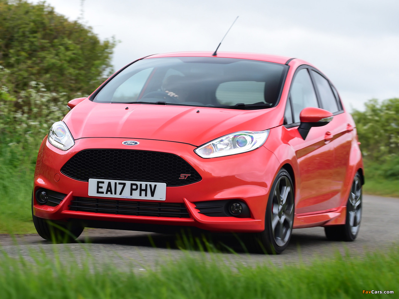 Ford Fiesta ST 5-door UK-spec 2016 images (1280 x 960)