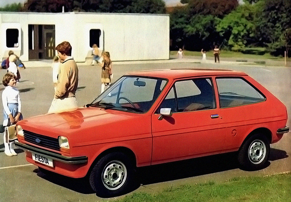 Images of Ford Fiesta UK-spec 1976–83