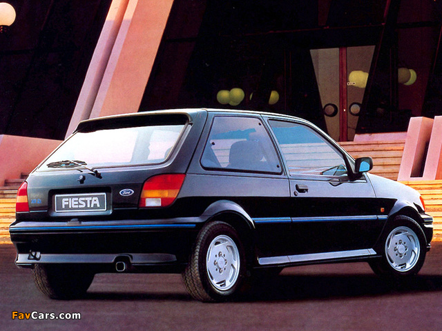Images of Ford Fiesta XR2i 1990–95 (640 x 480)