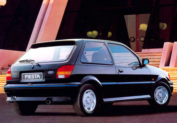 Images of Ford Fiesta XR2i 1990–95